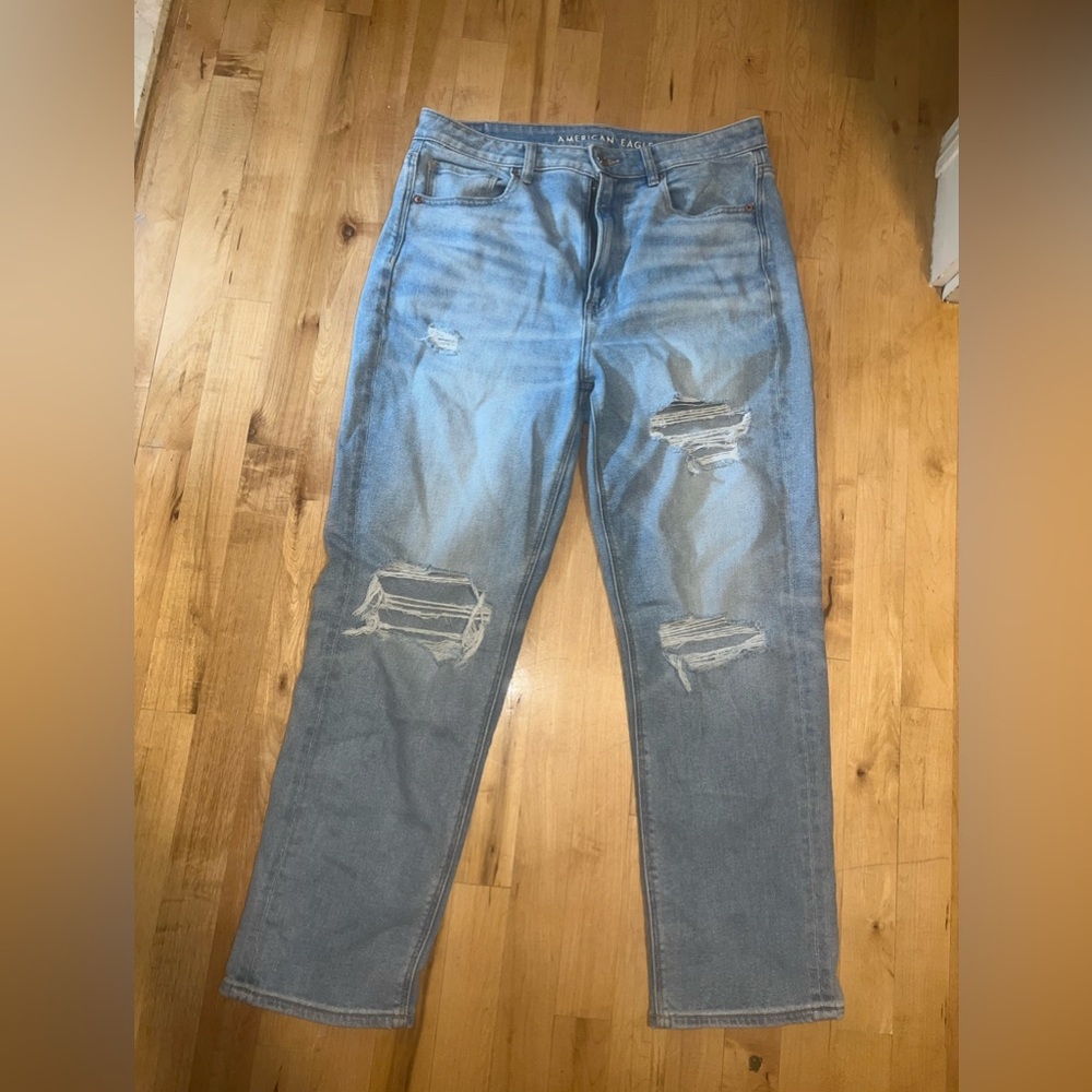 American Eagle Mom Jeans
